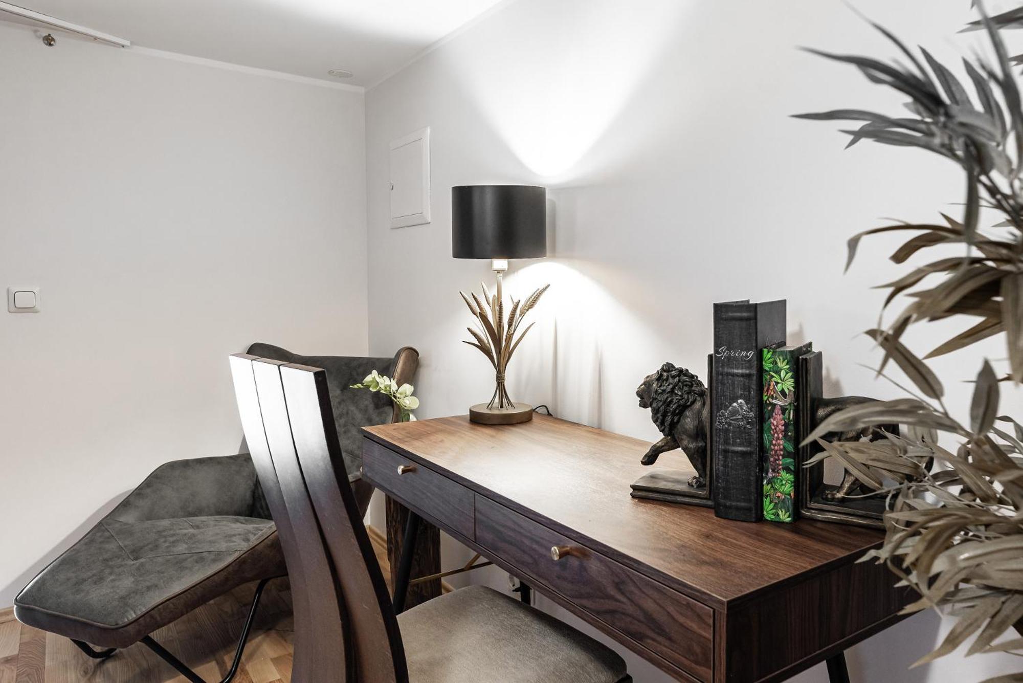 Airhome - Tower Apartment Tallinn Bagian luar foto