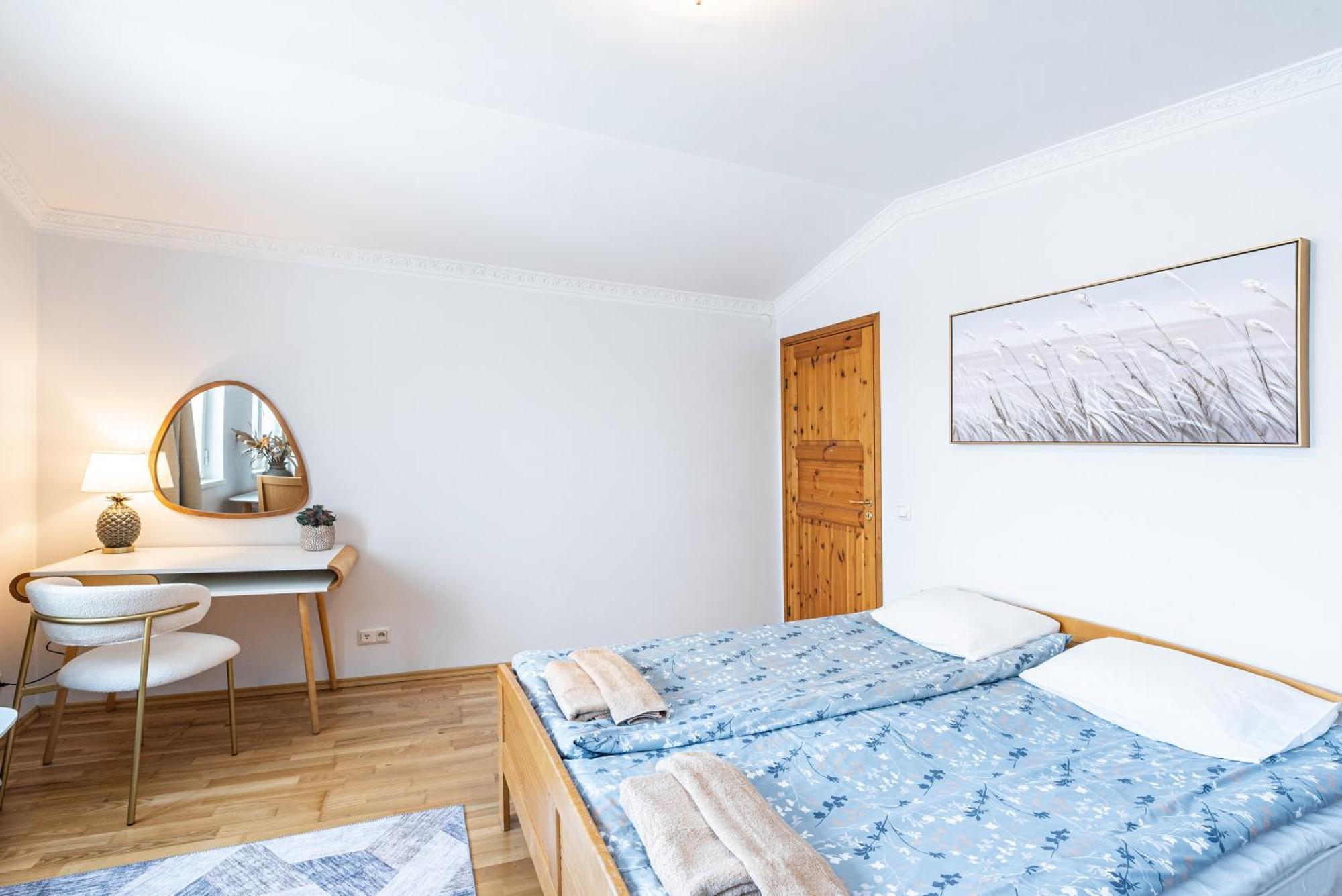 Airhome - Tower Apartment Tallinn Bagian luar foto